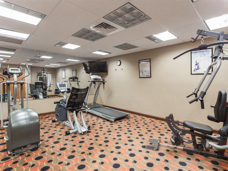 Days Inn & Suites By Wyndham Fort Pierce I-95 Экстерьер фото